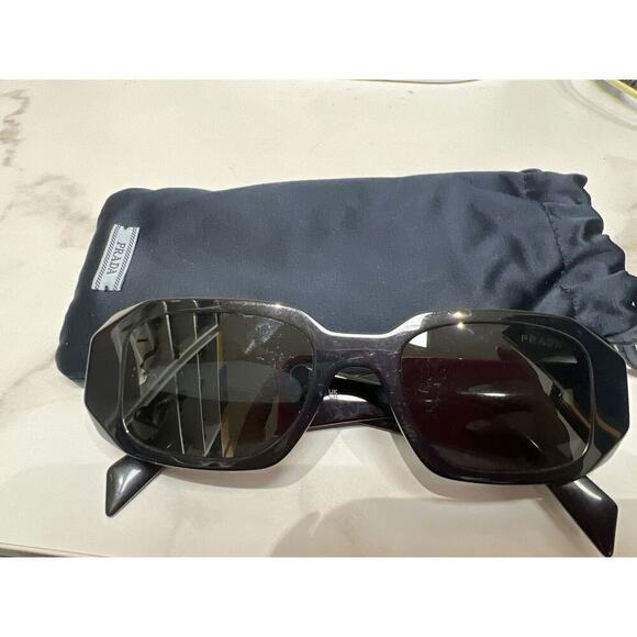 Prada Black Square Sunglasses with Logo - Good Condition - Picture 1 of 4
